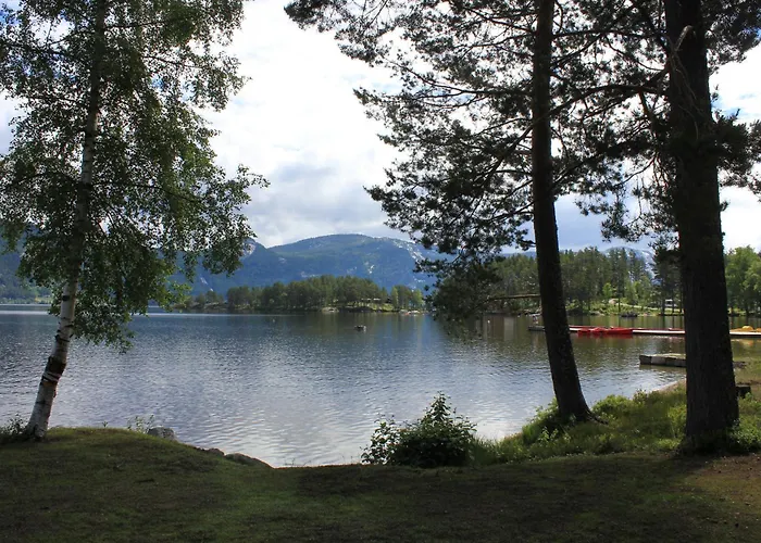 Nisser Hyttegrend Og *