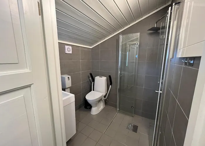 Nisser Hyttegrend Og *